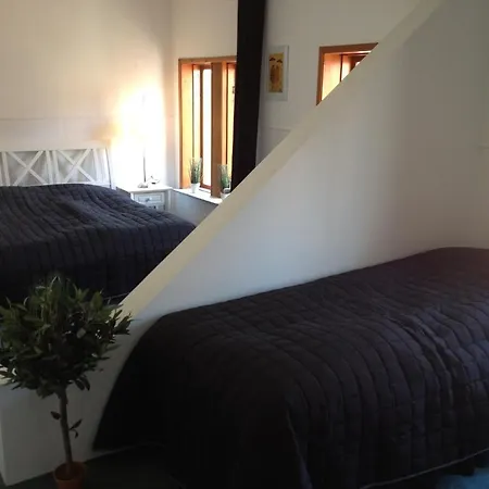 卡恩酒店 3* Åkirkeby