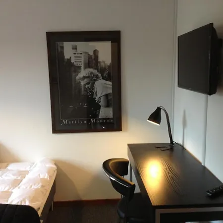 Hotel Kanns 3*